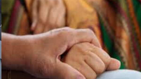 काम करने के दौरान शुरू हुआ प्रेम प्रसंग