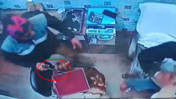 kanpur loot in ornament shop people caught four accused kanpur loot in ornament shop people caught four accused