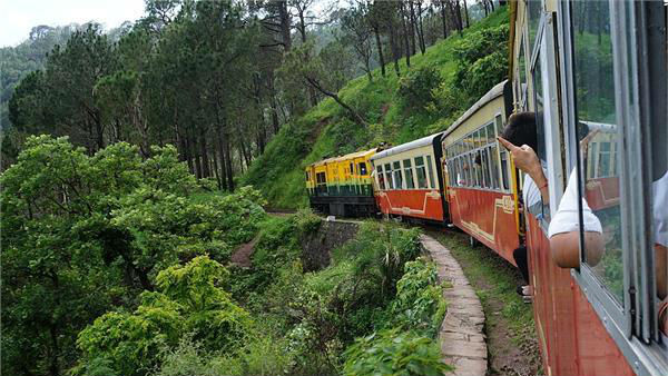 भारतीय रेलवे की नई ट्रेन