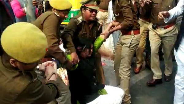 unnao rape case congress did protest front of bjp office lucknow unnao rape case congress did protest front of bjp office lucknow