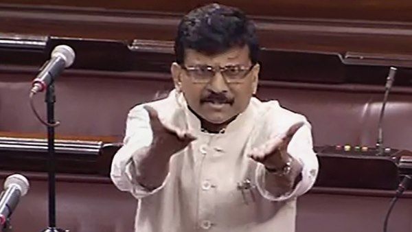 नागरिकता बिल पर वोटिंग के सम शिवसेना ने राज्यसभा से किया वॉकआउट