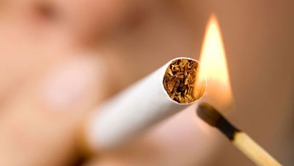 सिगरेट ब्रेक नहीं लेने वाले कर्मचारियों को 6 दिन का एक्स्ट्रा ऑफ