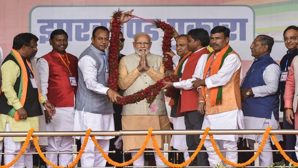 मध्यमवर्ग को मिली छूट, ओबीसी को सम्मान