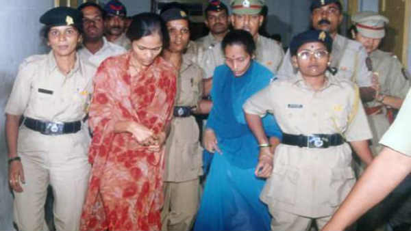 कोर्ट ने छोड़ा हर आरोपी को