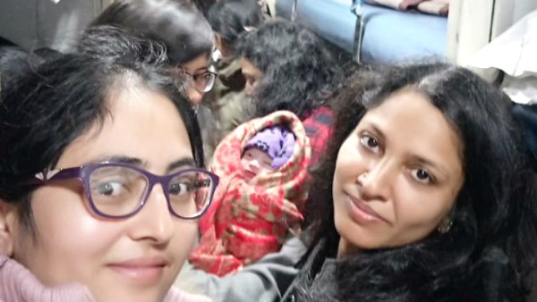 Army doctors facilitated in premature delivery of a passenger while traveling on Howrah Express Army doctors facilitated in premature delivery of a passenger while traveling on Howrah Express