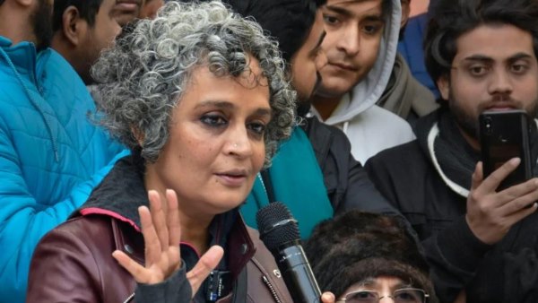 '7 रेस कोर्स रोड लिखवाएं'