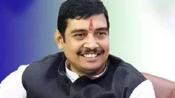 प्रयागराज आ चुका है मामला