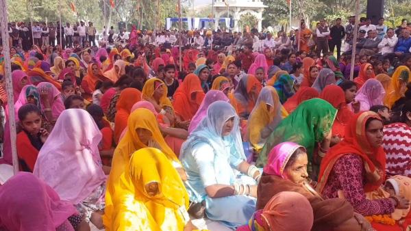 five thousand rupees gift on girl birth in titardi village of udaipur Rajasthan five thousand rupees gift on girl birth in titardi village of udaipur Rajasthan