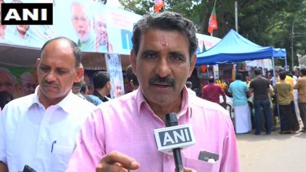 केरल के डॉक्टर ने दिया इस्तीफा