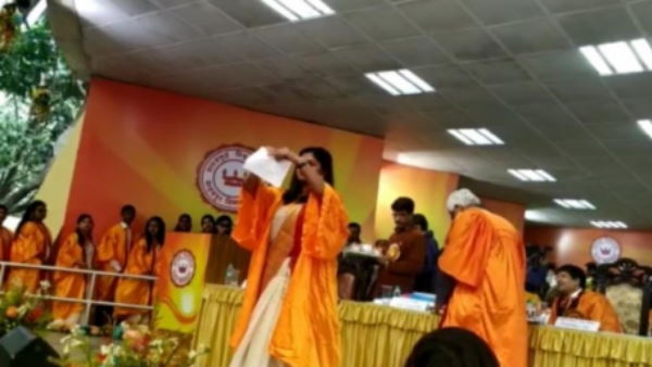 जाधवपुर यूनिवर्सिटी में भी विरोध