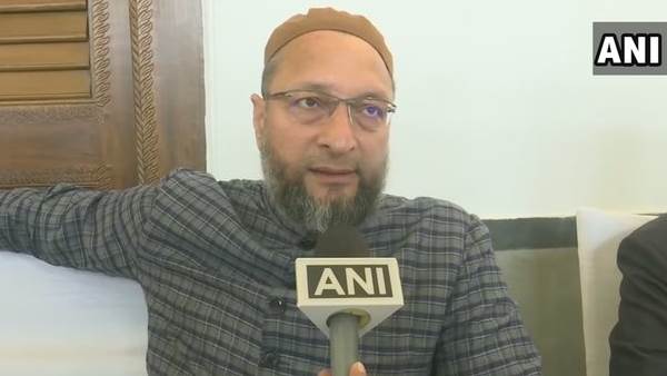 NPR first step towards NRC, Amit Shah misleading country: Owaisi NPR first step towards NRC, Amit Shah misleading country: Owaisi