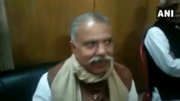 योगी के मंत्री का विवादित बयान