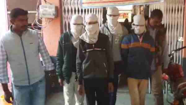 Three minors arrested for allegedly raping their 14-year-old girl relative in Pahasu Three minors arrested for allegedly raping their 14-year-old girl relative in Pahasu