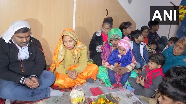 घर के बारे में पड़ोसियों ने क्या कहा