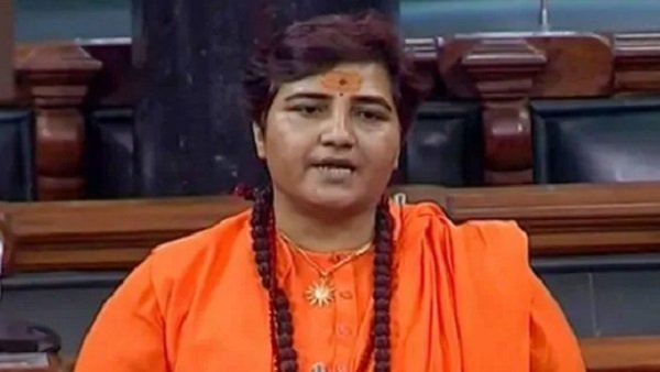 साध्वी प्रज्ञा ठाकुर पर राहुल के इस बयान ने भी की थी भाजपा की मदद