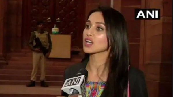 टीएमसी सांसद ने कहा- बलात्कारियों को कोर्ट ले जाने की जरूरत नहीं