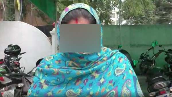 एक साल तक 35 लोगों ने किया गैंगरेप