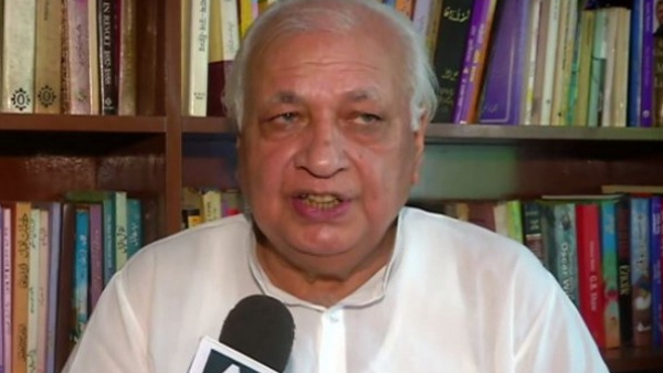 Kerala Historian Habib stopped Governor Arif Mohammad Khan speaking on CAA protest Kerala Historian Habib stopped Governor Arif Mohammad Khan speaking on CAA protest