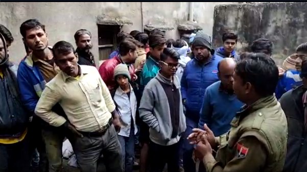 Half burnt dead body found in Baran Rajasthan Half burnt dead body found in Baran Rajasthan