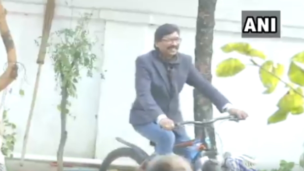 Jharkhand Mukti Morcha JMM Hemant Soren rides a cycle at his residence in Ranchi Jharkhand Mukti Morcha JMM Hemant Soren rides a cycle at his residence in Ranchi