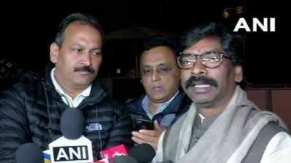 जब पहली बार सीएम बने थे हेमंत