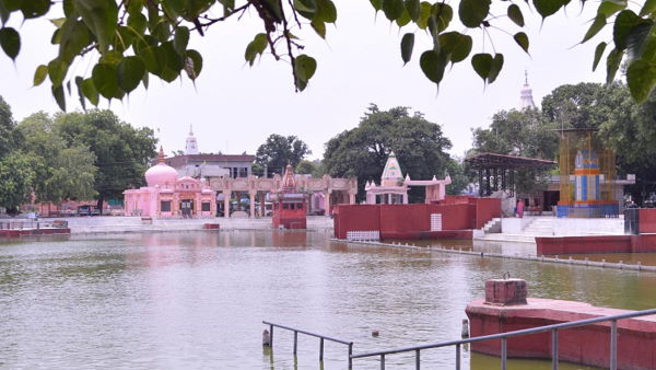 दिल्ली और चंडीगढ़ यहां के नजदीकी एयरपोर्ट