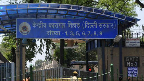 तिहाड़ जेल को मिले 15 खत