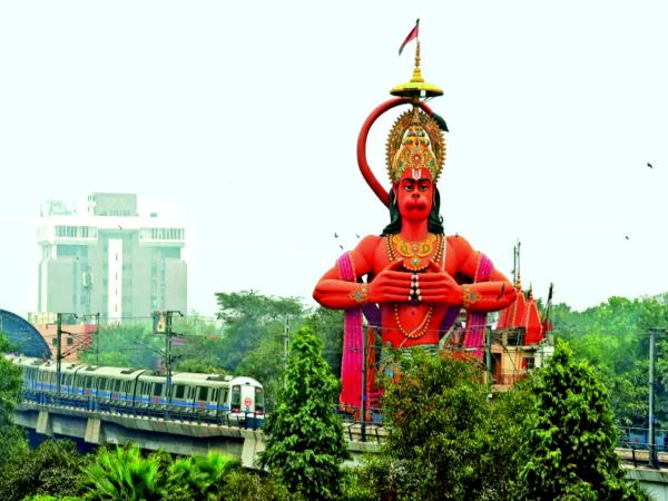 10. दिल्ली में झंडेवालान की हनुमान प्रतिमा