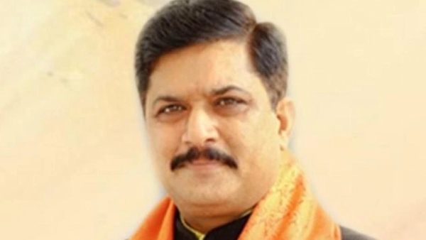 विभिन्न धाराओं में मामला दर्ज