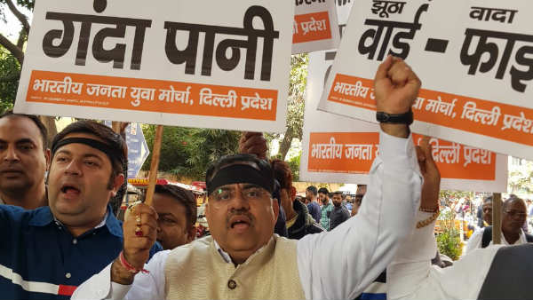 मान पर पहले भी लग चुके हैं ऐसे ही आरोप