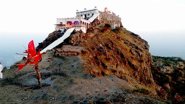 8 करोड़ साल है पावागढ़ पर्वत की उम्र