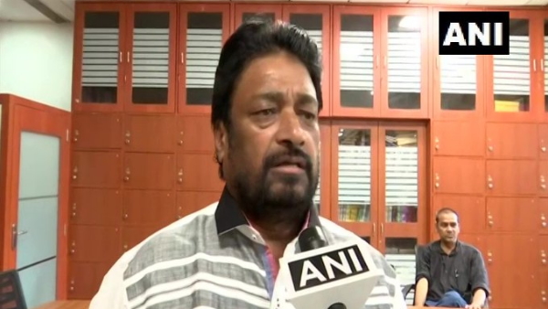 Congress MLC Prakash Gajbhiye has written to Maharashtra CM Uddhav Thackeray Congress MLC Prakash Gajbhiye has written to Maharashtra CM Uddhav Thackeray