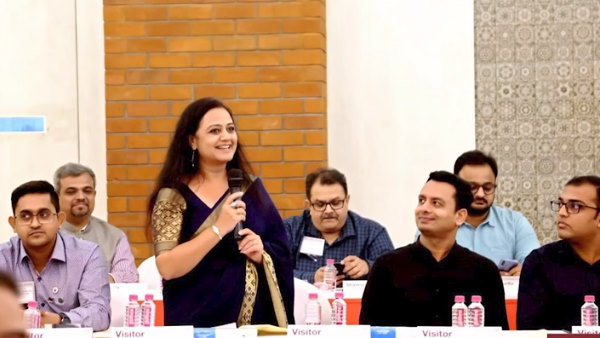 gujarati female motivational speaker nisha butani on self defence of girls gujarati female motivational speaker nisha butani on self defence of girls