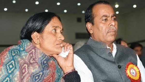 निर्भया के माता-पिता ने याचिका खारिज करने की मांग की
