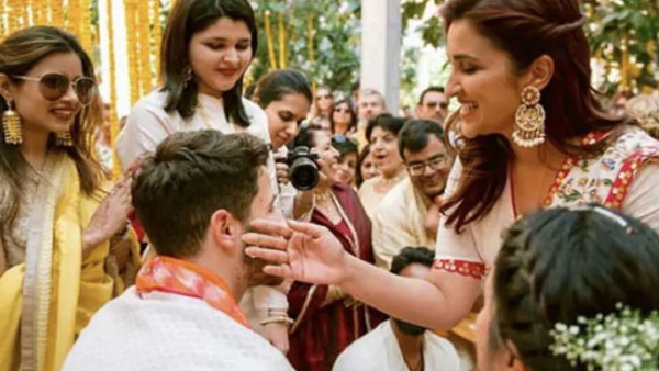 रिसेप्शन में शामिल हुए थे पीएम मोदी