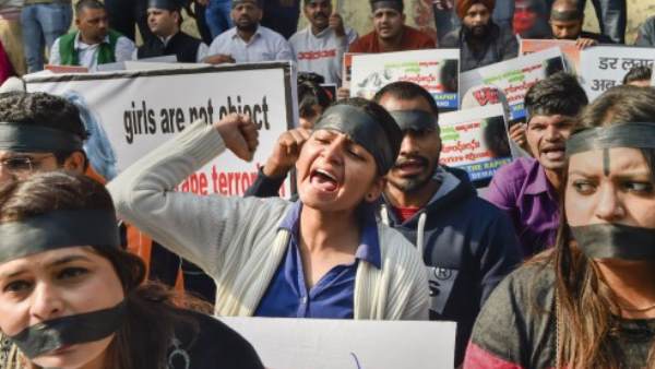 फंड धूल फांक रहा है