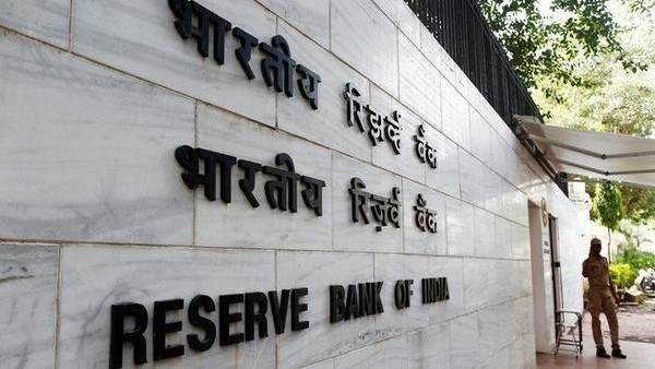 चेक पेमेंट हुआ और सुरक्षित