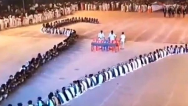 कांग्रेस ने स्कूल अथॉरिटी के खिलाफ कार्रवाई की मांग की