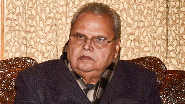 महात्मा गांधी राजनीति में नैतिकता लाए लेकिन विधायक बनते ही पागल हो जाते हैं लोग: सत्यपाल मलिक महात्मा गांधी राजनीति में नैतिकता लाए लेकिन विधायक बनते ही पागल हो जाते हैं लोग: सत्यपाल मलिक
