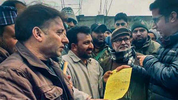 2002 से ही अटका पड़ा था पुल का निर्माण