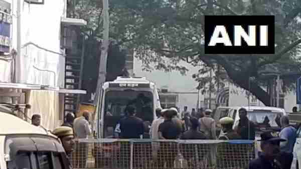 सड़क के रास्ते उन्नाव पहुंचेगा पीड़िता का शव