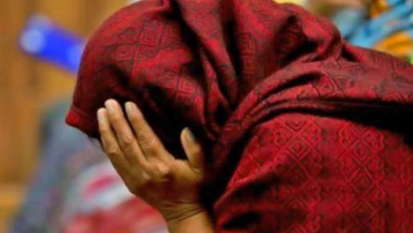 आधी रात में पत्नी ने काटा पति का प्राइवेट पार्ट