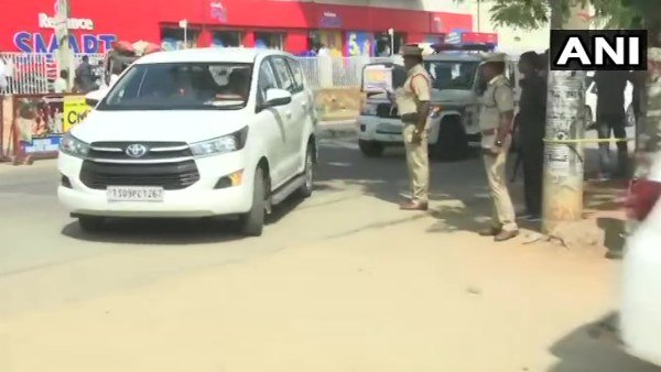 एनकाउंटर की जांच के लिए एक एसआईटी भी गठित