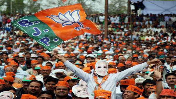सुप्रीम कोर्ट ने दोबारा चुनाव लड़ने की दी थी इजाजत