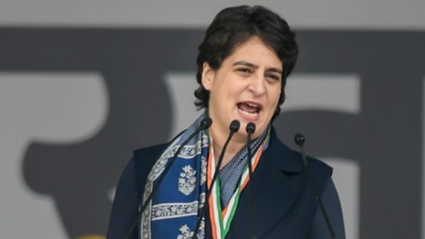 प्रियंका गांधी ने संभाली कमान