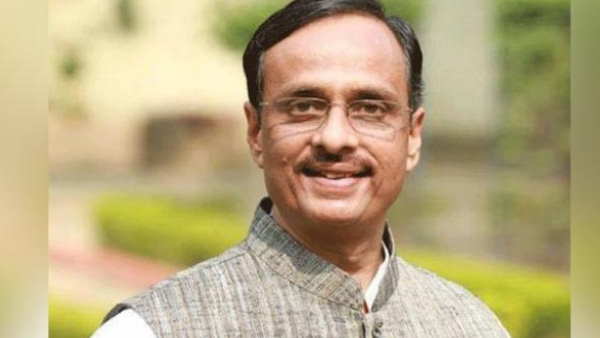 दिनेश शर्मा ने कहा प्रियंका हिंदू धर्म का अपमान कर रहीं