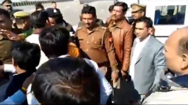 bjp worker molest woman cop, bjp, jp nadda, grater noida, noida, भाजपा, नोएडा, bjp worker molest woman cop, bjp, jp nadda, grater noida, noida, भाजपा, नोएडा,