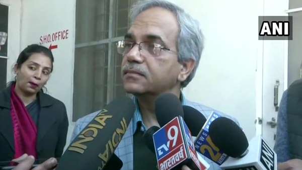 Delhi Chief Electoral Officer Ranbir Singh in Shaheen Bagh review poll preparation Delhi Chief Electoral Officer Ranbir Singh in Shaheen Bagh review poll preparation