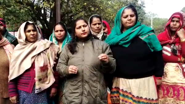 uttar pradesh meerut woman demand justice against goons uttar pradesh meerut woman demand justice against goons