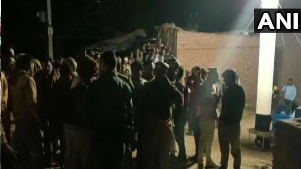 Shocking incident: Man With Criminal Background hold Over 20 Children, Women Hostage, Called them for birthday Party Shocking incident: Man With Criminal Background hold Over 20 Children, Women Hostage, Called them for birthday Party